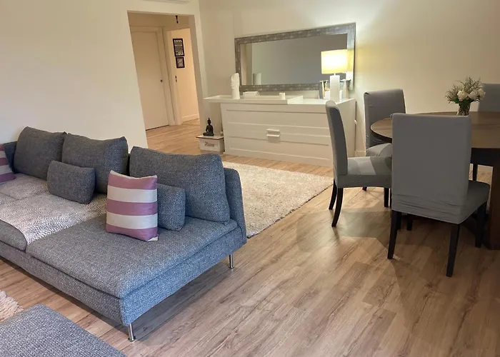 Modern Big Room With Balcony In New Apartment