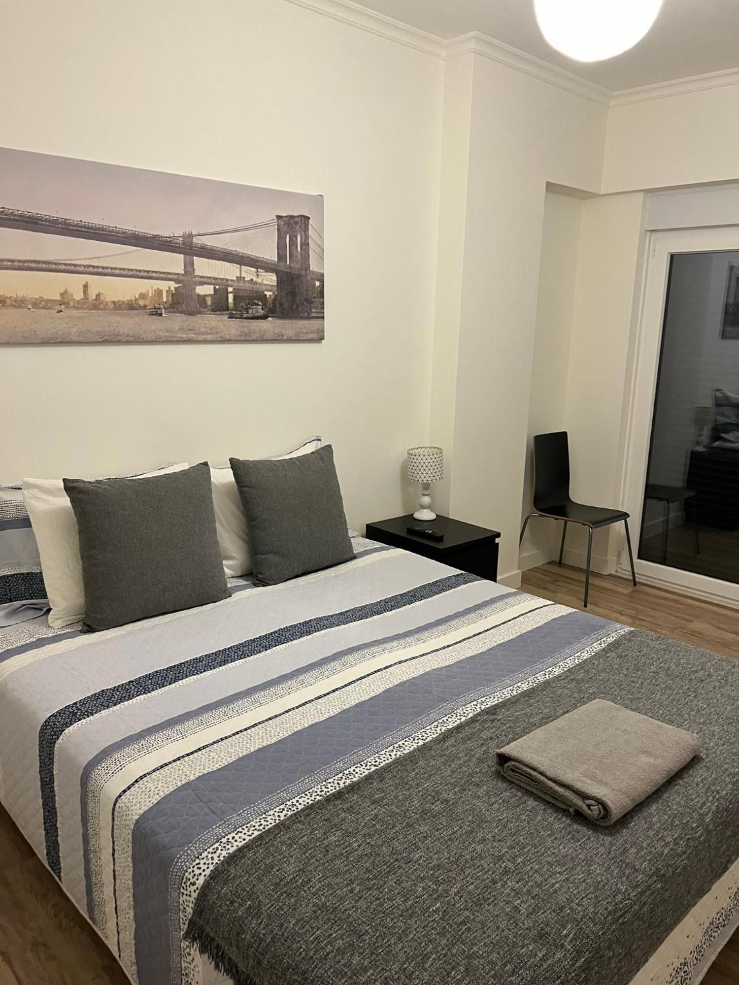 Modern Big With Balcony In New Homestay *