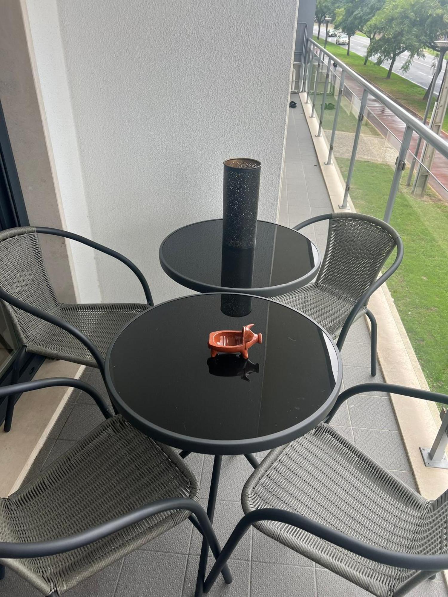 Modern Big With Balcony In New Homestay