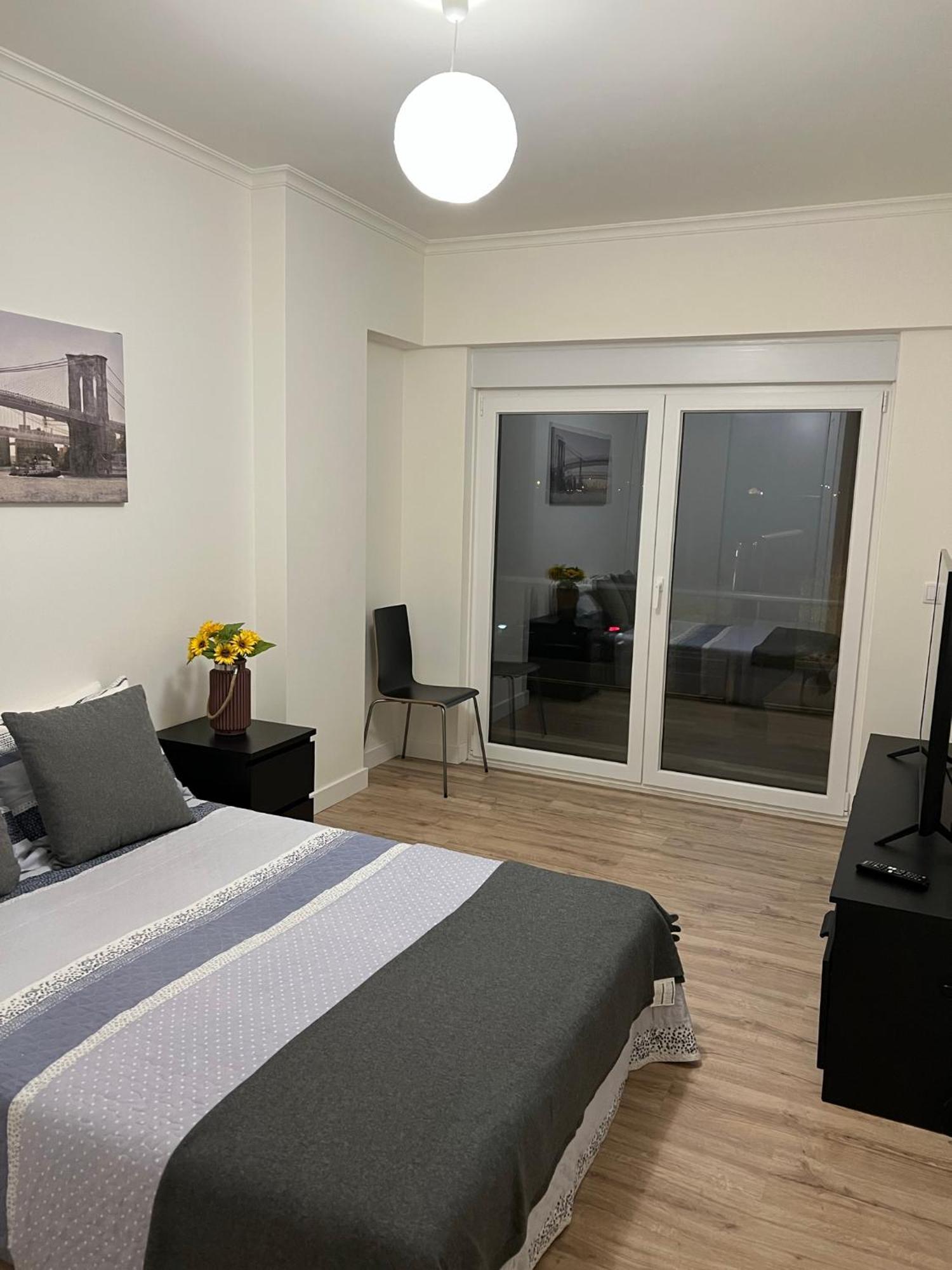 Modern Big With Balcony In New Homestay
