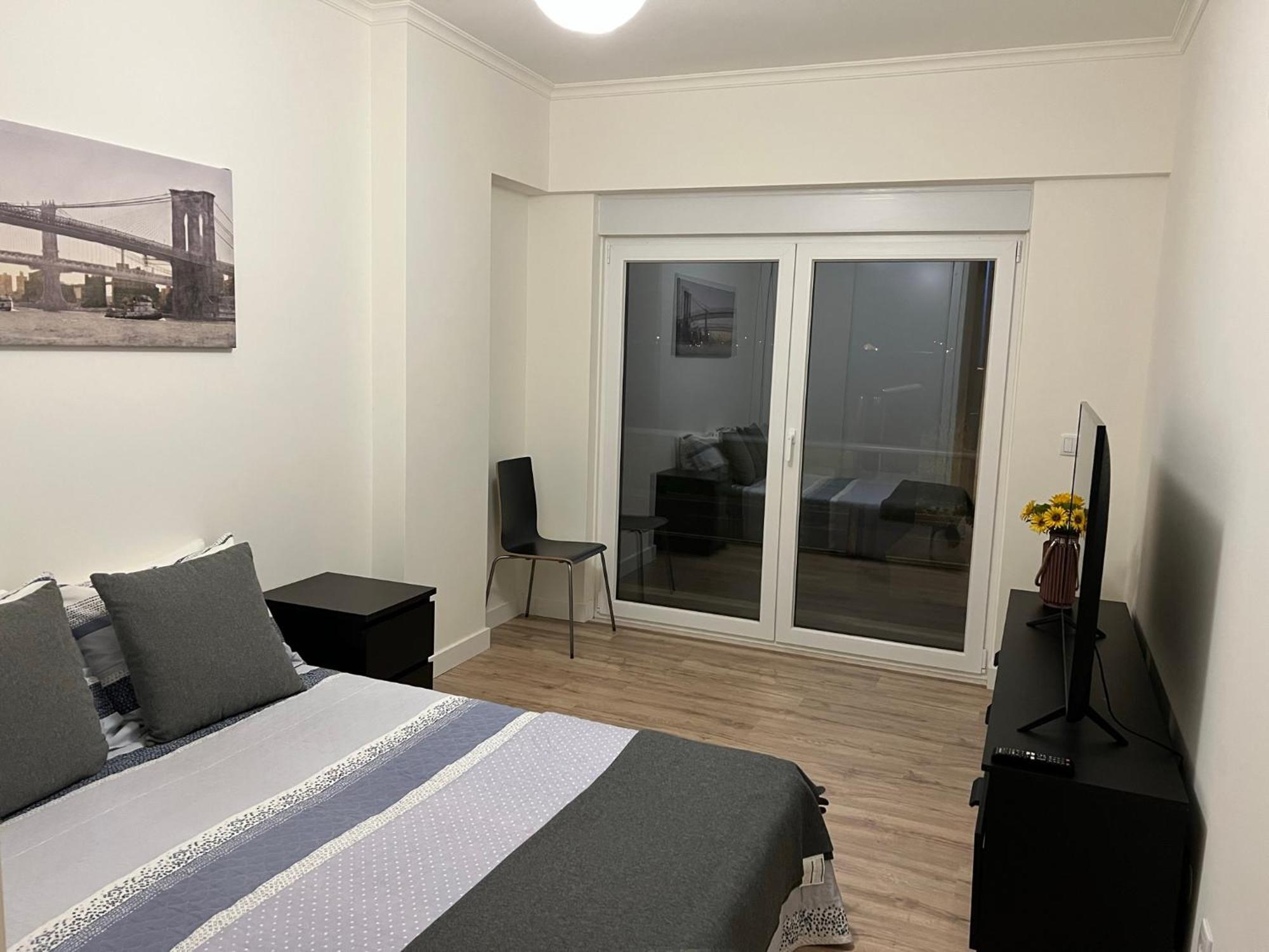 Homestay Modern Big With Balcony In New Montijo